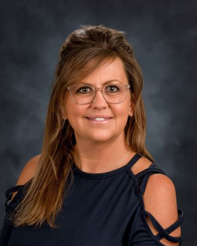 ES Meet Our Staff Angie Hiestand South Central School District 401